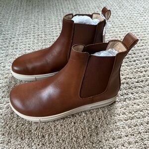 Birkenstock Band Chelsea sneaker boot size 11, Congac new in box
